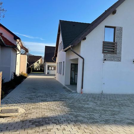 Fenyo Apartman House Ii. Odorheiu Secuiesc Buitenkant foto