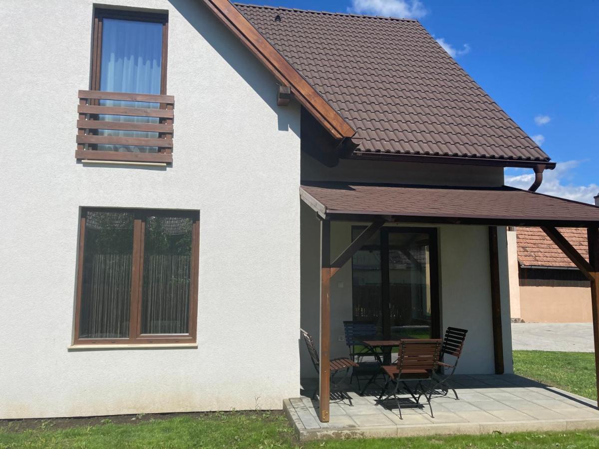 Fenyo Apartman House Ii. Odorheiu Secuiesc Buitenkant foto