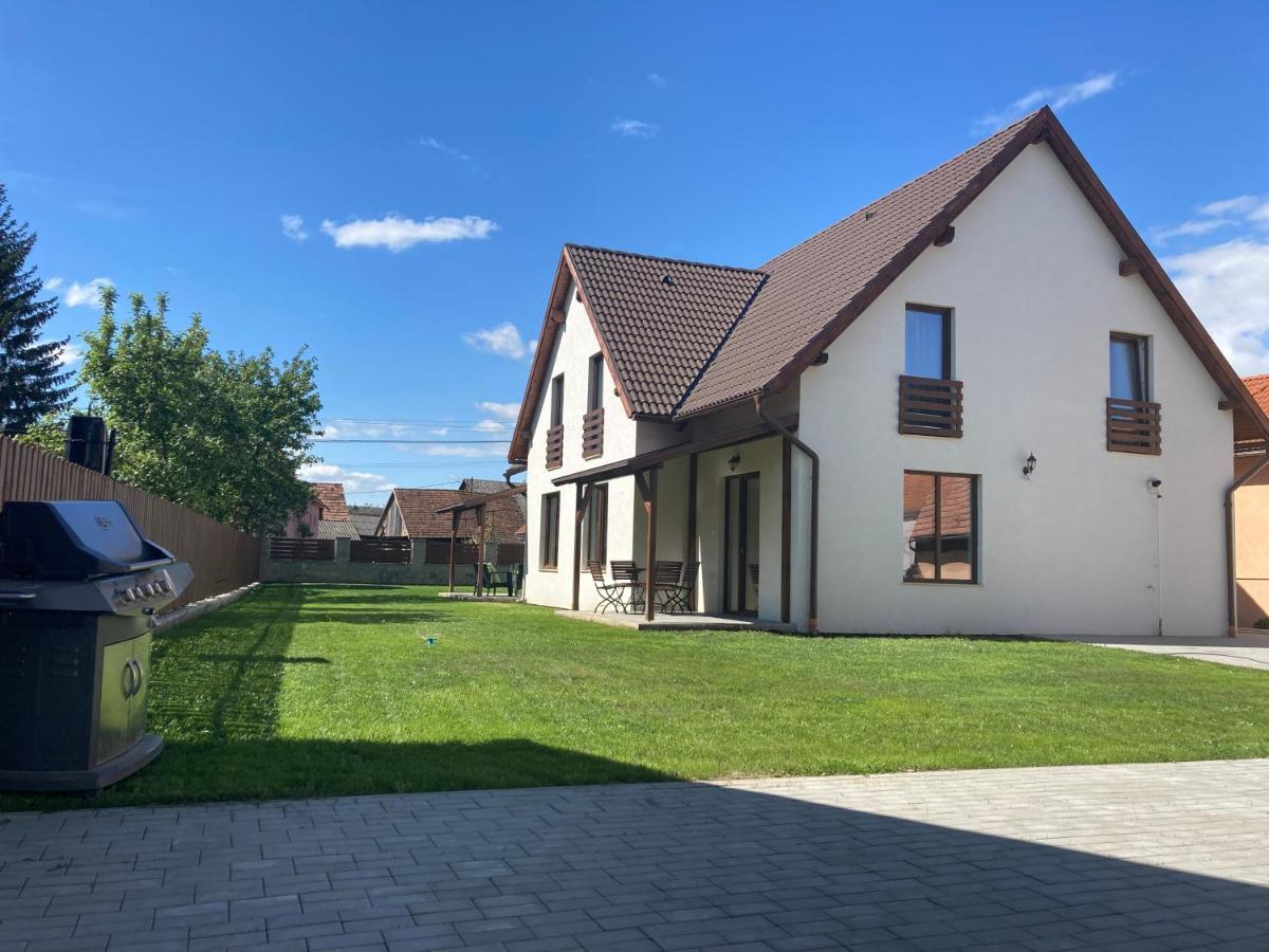 Fenyo Apartman House Ii. Odorheiu Secuiesc Buitenkant foto